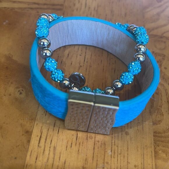 Bright Hot Baby Blue Rustic Cuff! - Picture 10 of 11